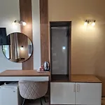 Hotel Lucky