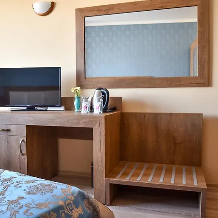 Lucky Hotel 2*